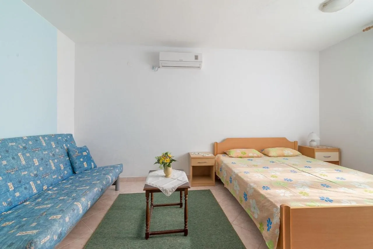 Apartments With A Parking Space Krusevo, Novigrad - 16581 Krusevo (Zadar)